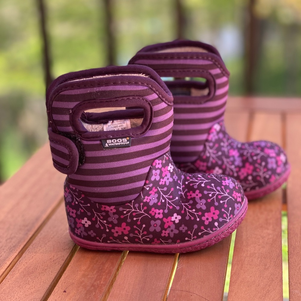 Infant Baby Bogs Size 4